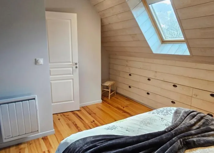 Appartement Belle Résidence Auvergnate Vue Panoramique Sur La Nature Mandailles-Saint-Julien